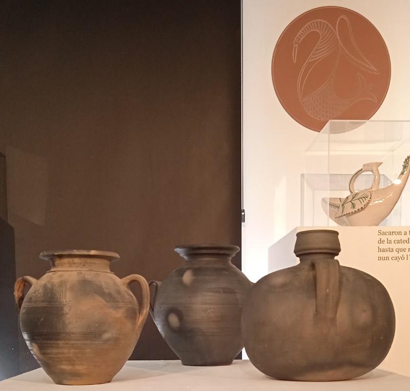 Prorrogada la exposición de la intervención artística de Mariscal sobre cerámica de Miranda